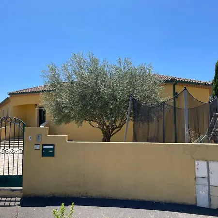 ホームステイ Independante 25 M2 Au Calme Avec Piscine Et Terrain De Petanque