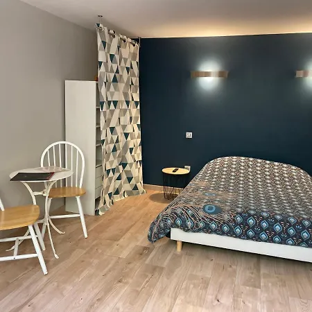 Homestay Independante 25 M2 Au Calme Avec Piscine Et Terrain De Petanque *