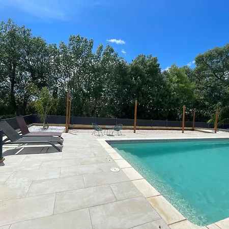 ホームステイ Independante 25 M2 Au Calme Avec Piscine Et Terrain De Petanque