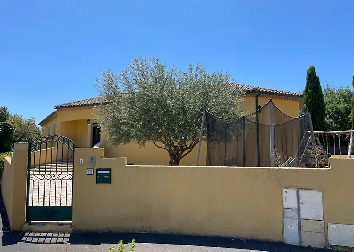 Homestay Independante 25 M2 Au Calme Avec Piscine Et Terrain De Petanque