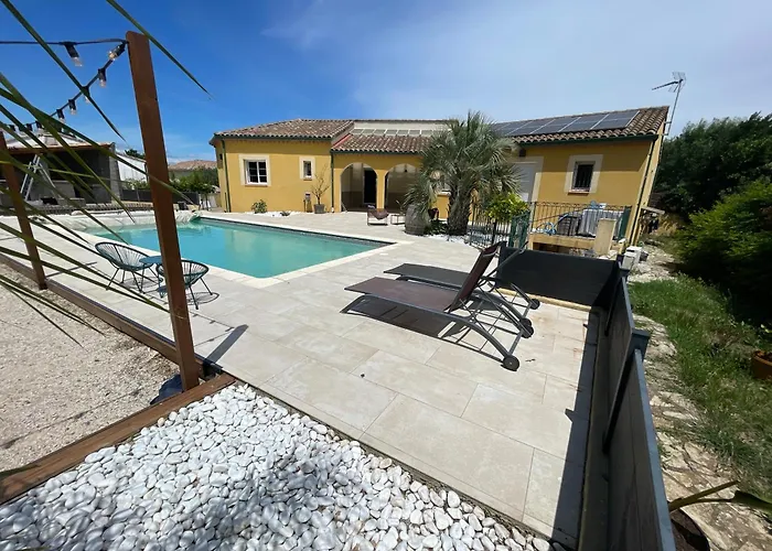 Independante 25 M2 Au Calme Avec Piscine Et Terrain De Petanque Homestay *